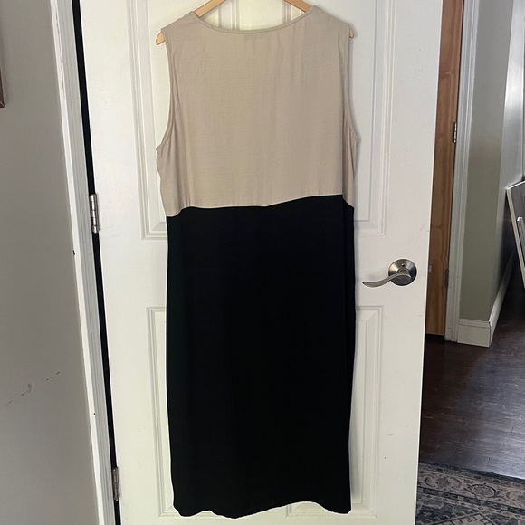 Vintage Black, Tan Tribal Patterned Jacket, Sleeveless Midi Dress Set - Picture 9 of 9